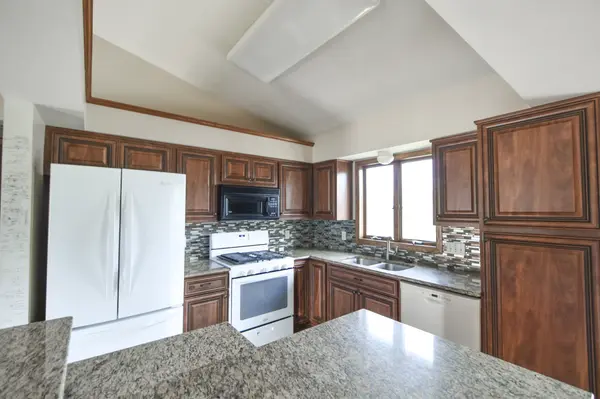 1002 W 2nd ST, Zumbrota, MN 55992