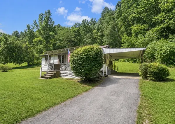 9097 Denton Rd, Linden, TN 37096