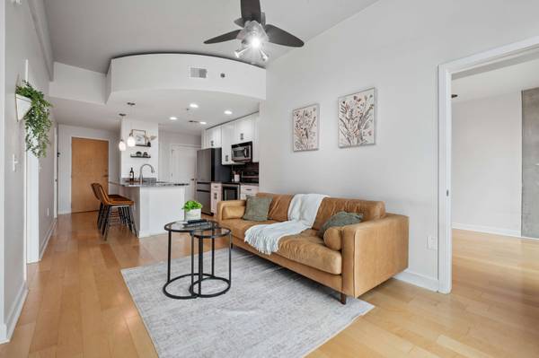 415 Church St #1013, Nashville, TN 37219