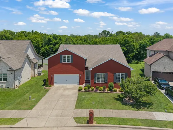 808 Northstar Ct, Old Hickory, TN 37138