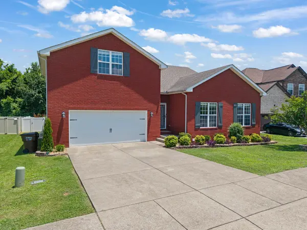 808 Northstar Ct, Old Hickory, TN 37138