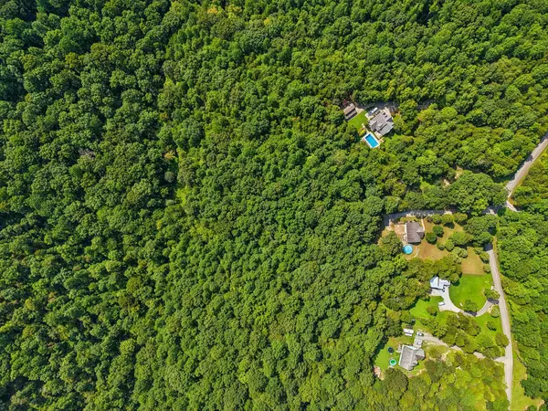 1200 Dawson Rd, White Bluff, TN 37187