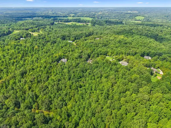 1200 Dawson Rd, White Bluff, TN 37187