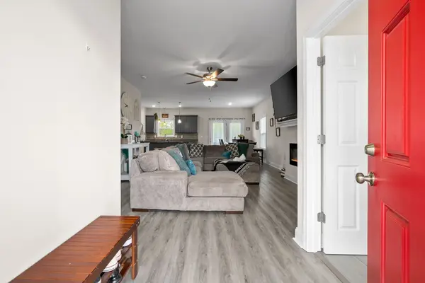 1046 Winesap Rd, Clarksville, TN 37040