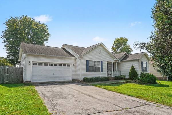 916 Creekview Dr, Columbia, TN 38401