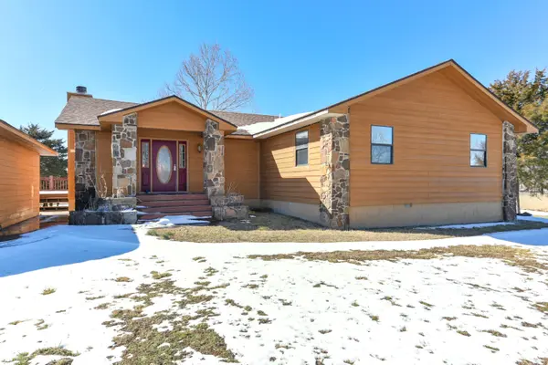 27324 Fr 1255, Golden, MO 65658
