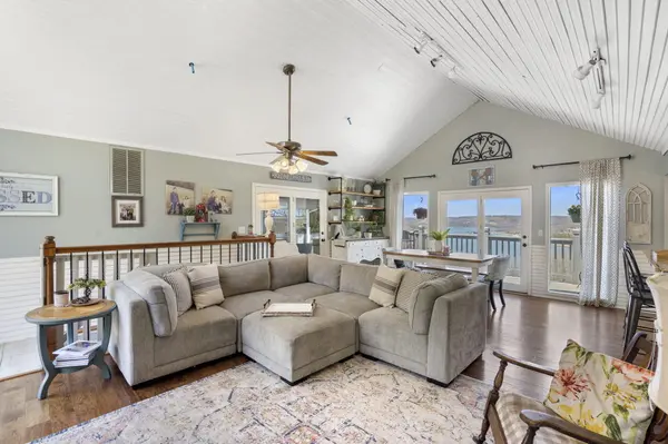 1192 Tate Road, Ridgedale, MO 65739