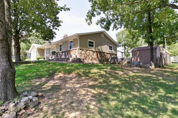 907 Lee Avenue, Branson, MO 65616