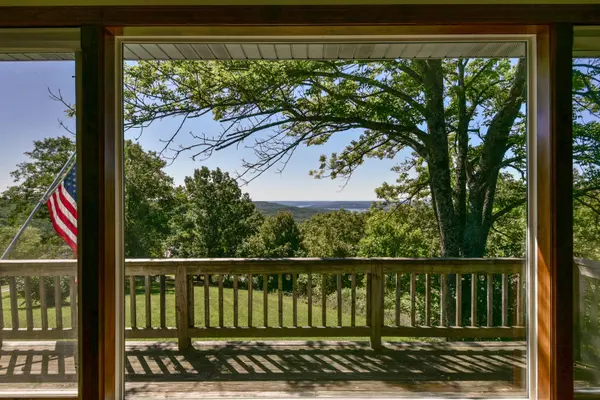 20 Pottsville, Branson West, MO 65737