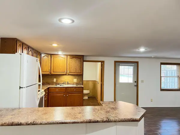 1034 S Hillcrest Avenue, Springfield, MO 65802