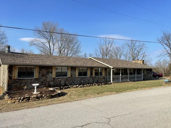 125 Tumbleweed Lane, Lampe, MO 65681