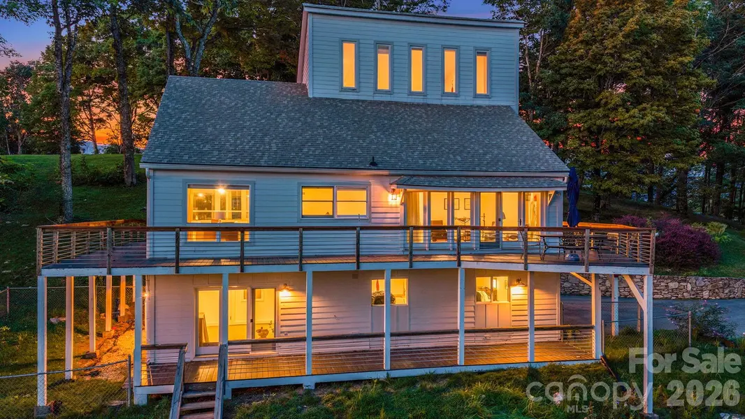 129 Finney LN, Mars Hill, NC 28754