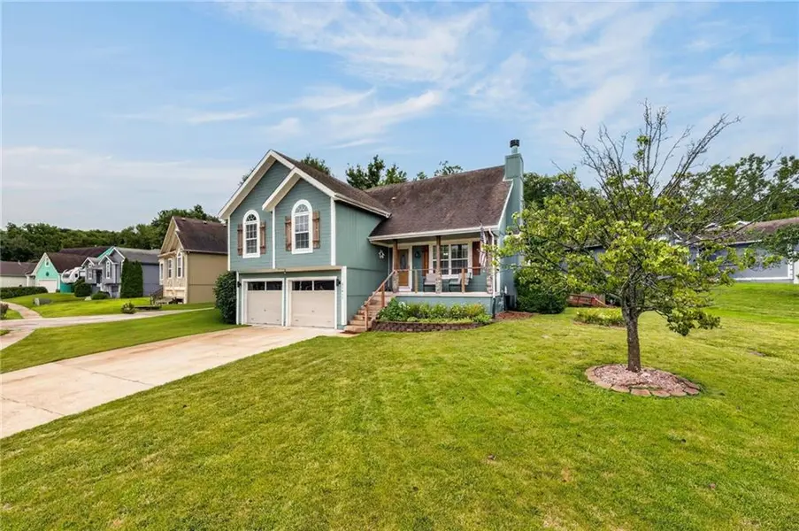 21417 E 50th TER #S, Blue Springs, MO 64015