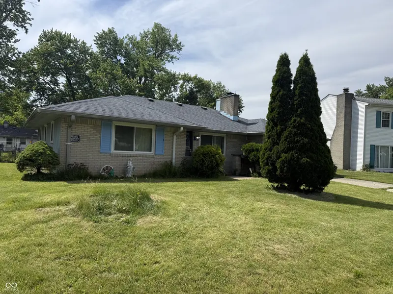 3722 Celtic DR, Indianapolis, IN 46235