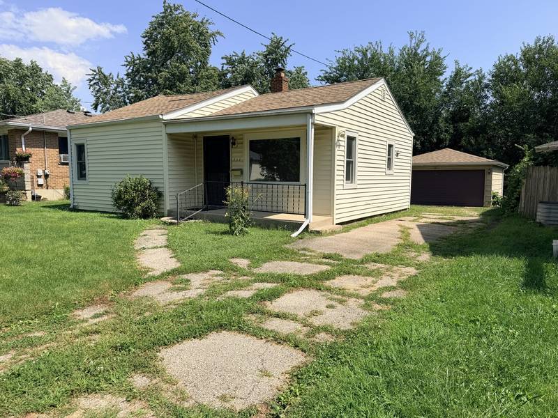 717 N May ST, Aurora, IL 60506