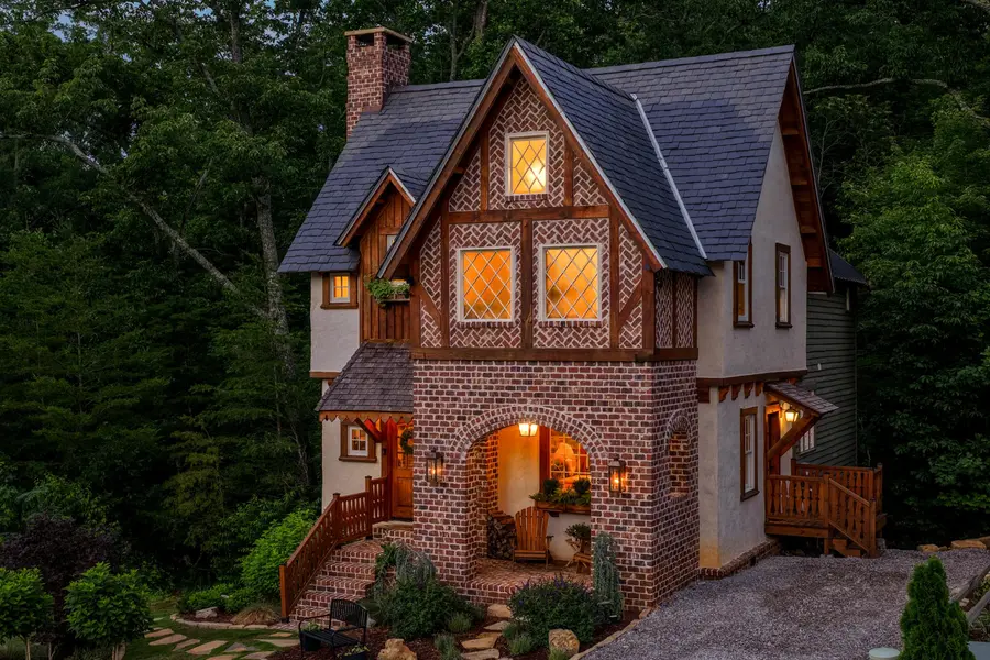 32 Lantern Cove Road, Chickamauga, GA 30707