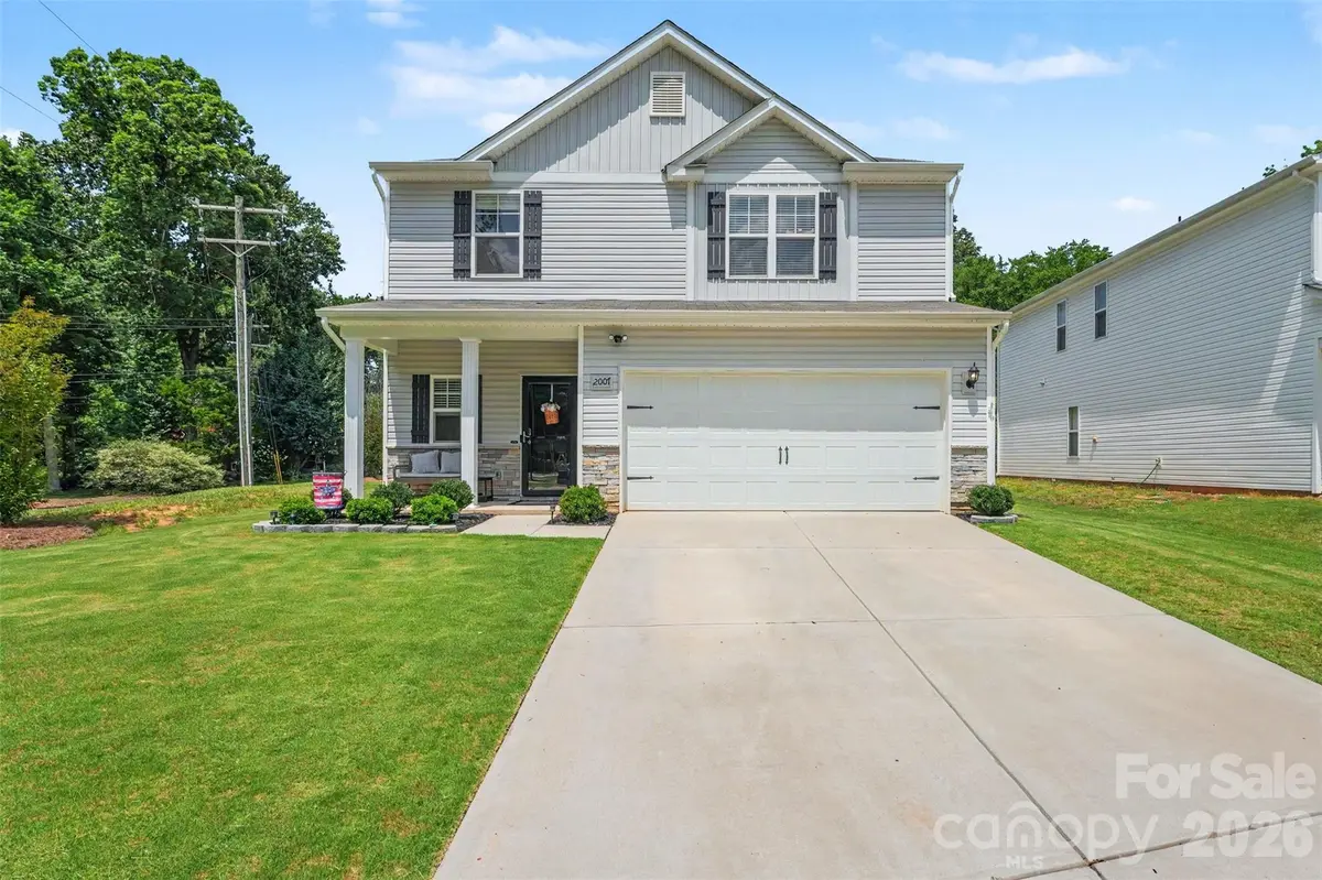 2007 Karen Woods LN, Charlotte, NC 28216
