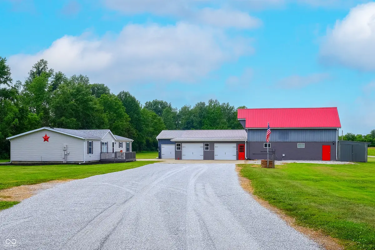7516 S County Road 100 W, Clay City, IN 47841