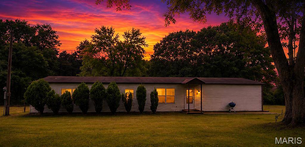 3102 Meyer RD, Festus, MO 63028