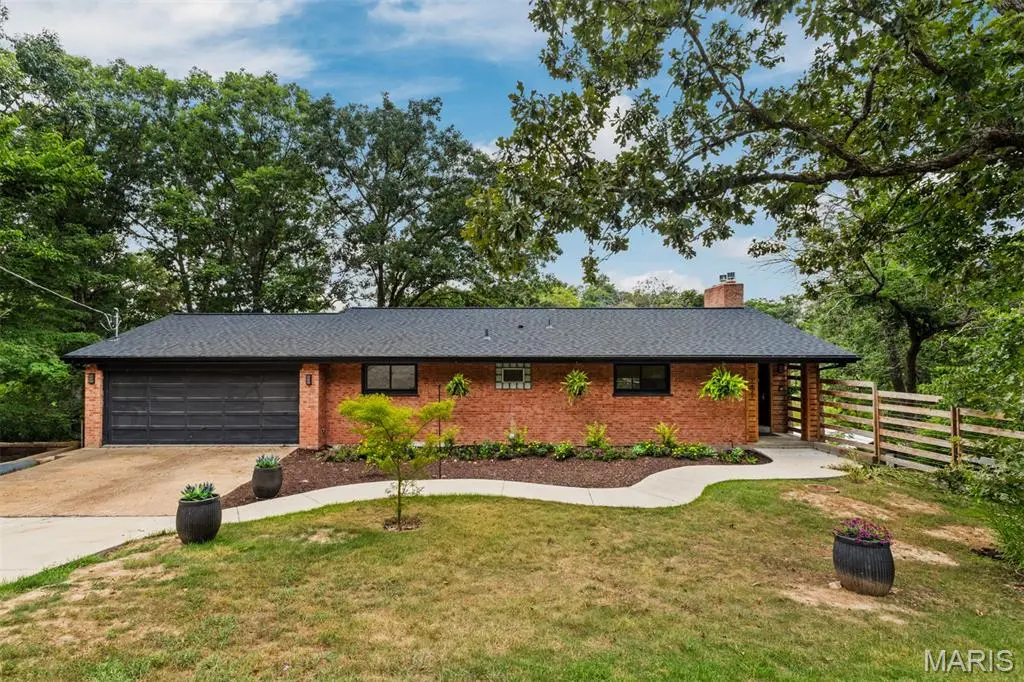 7427 Woodland DR, Cedar Hill, MO 63016
