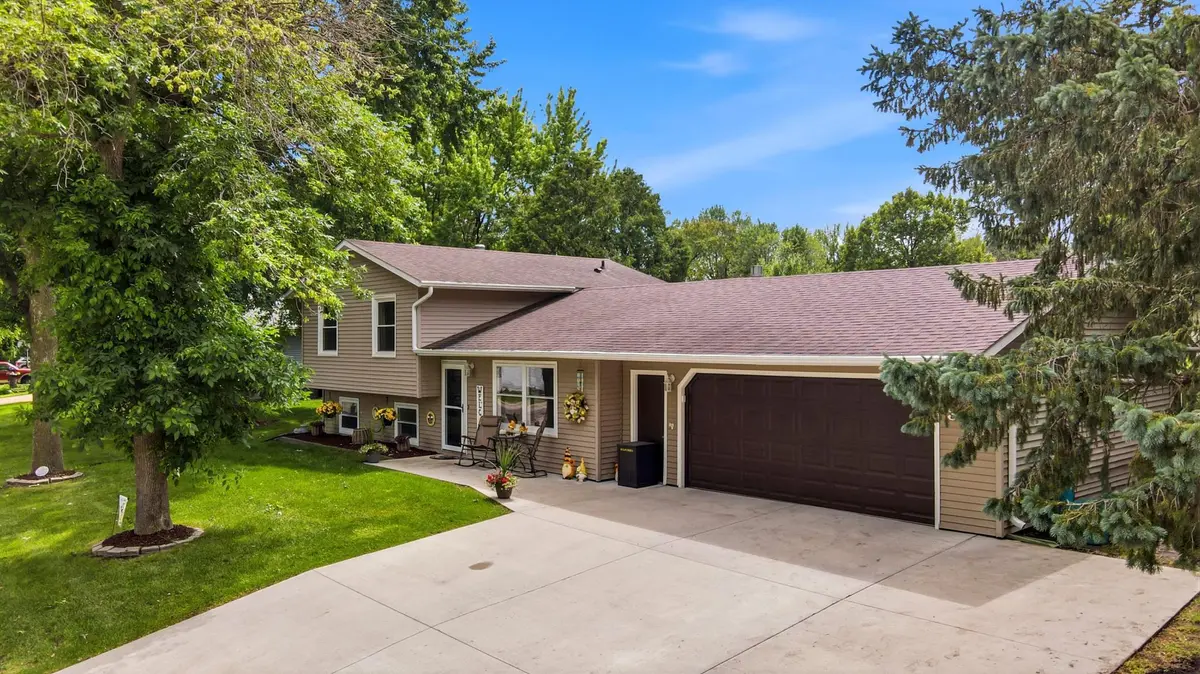 360 Allan AVE, Owatonna, MN 55060