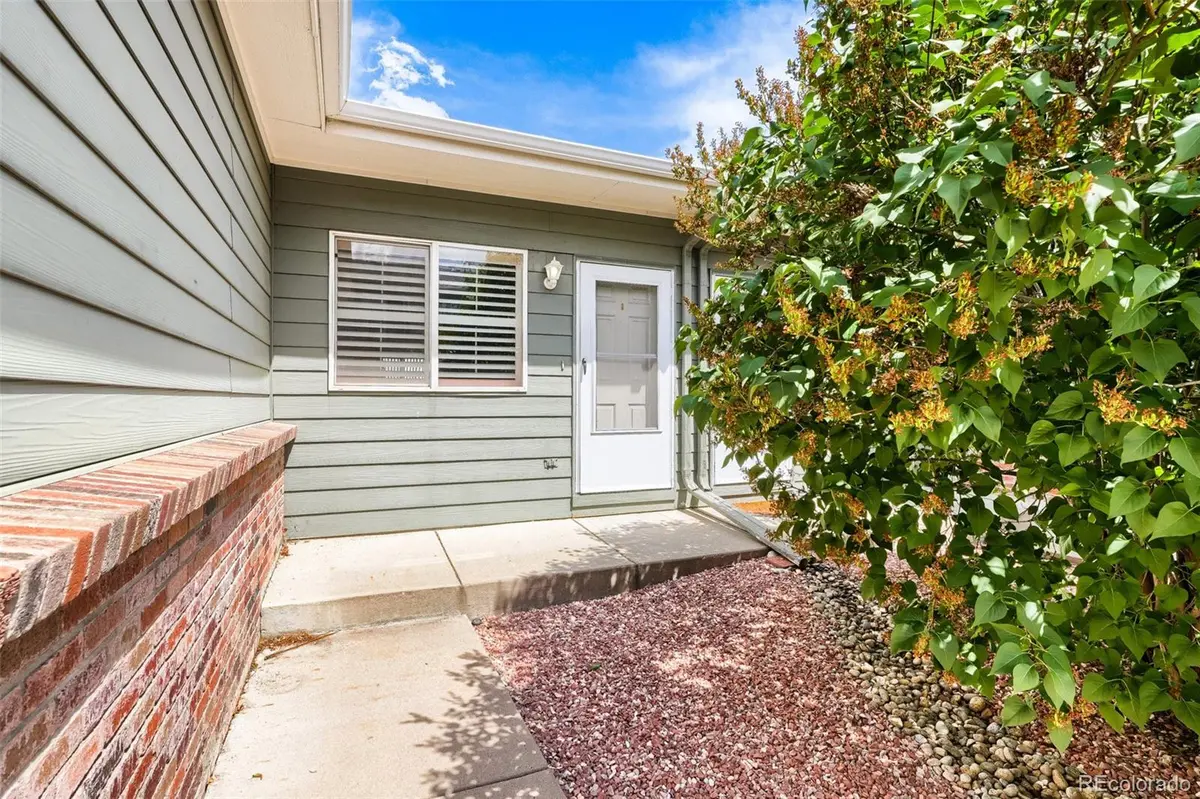 10375 W 41st AVE, Wheat Ridge, CO 80033