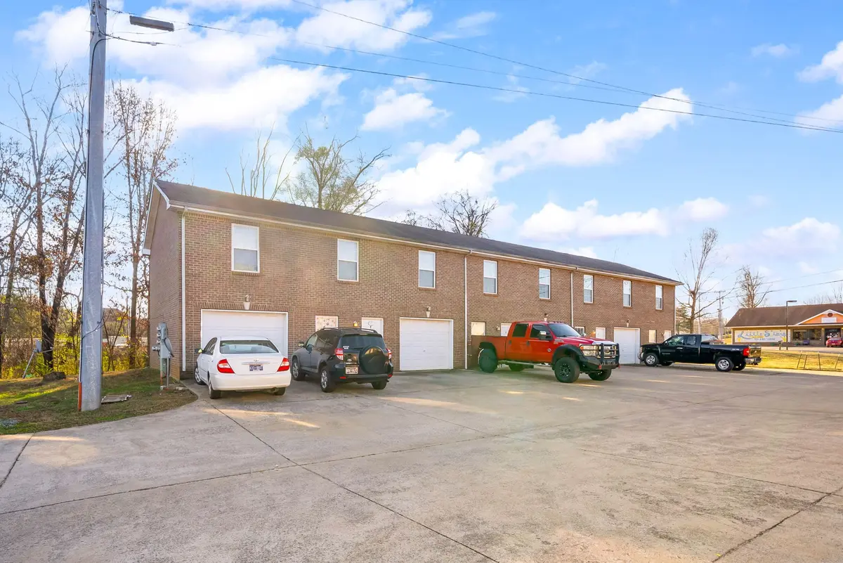 535 Lafayette Rd #F, Clarksville, TN 37042