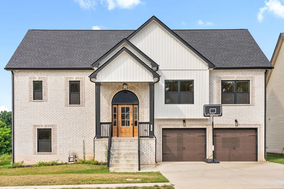 742 Buffalo Ford Drive, Clarksville, TN 37042