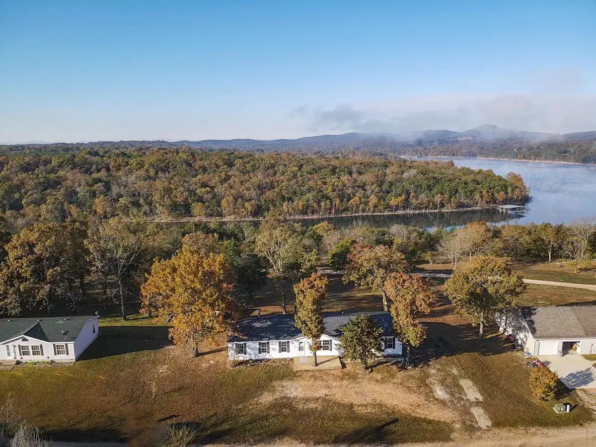 469 Clear Top Lane, Lampe, MO 65681