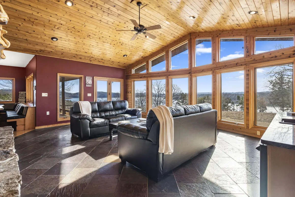 244 Thomas Lane, Shell Knob, MO 65747