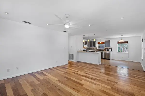1211 Delano ST, Austin, TX 78721