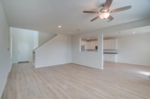 1109 Paradise Canyon CV, Jarrell, TX 76537