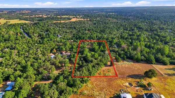 133 Roundup RDG, Smithville, TX 78957