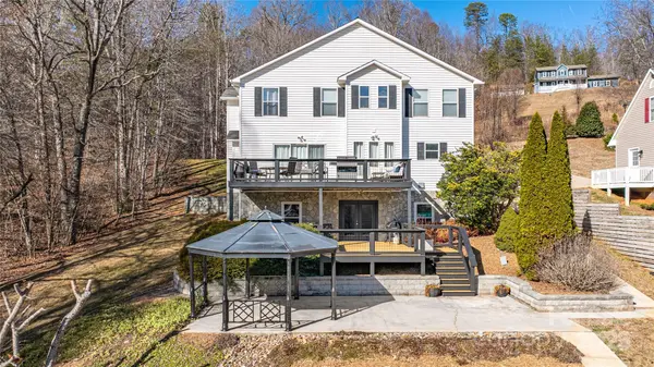 968 Plantation DR, Marion, NC 28752