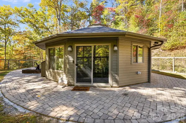 16 Caddis CT, Marshall, NC 28753