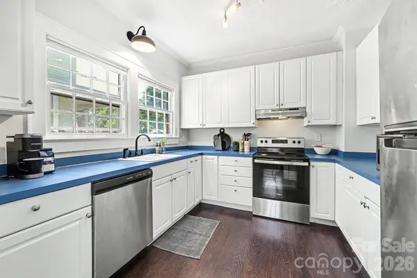 503 E Broad ST, Statesville, NC 28677
