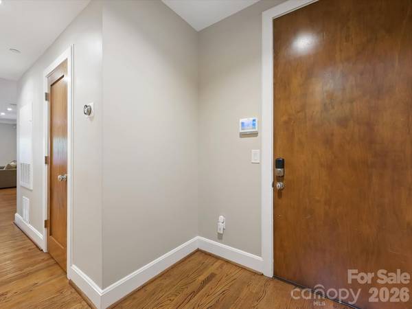 420 Queens RD #3, Charlotte, NC 28207