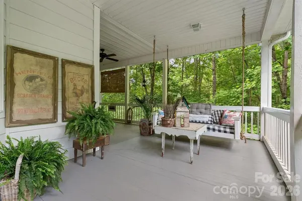 175 Green Hills RD, Mill Spring, NC 28756