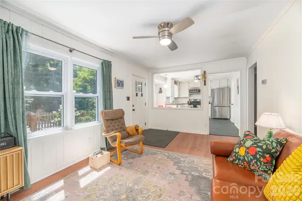 37 Wilmington ST, Asheville, NC 28806