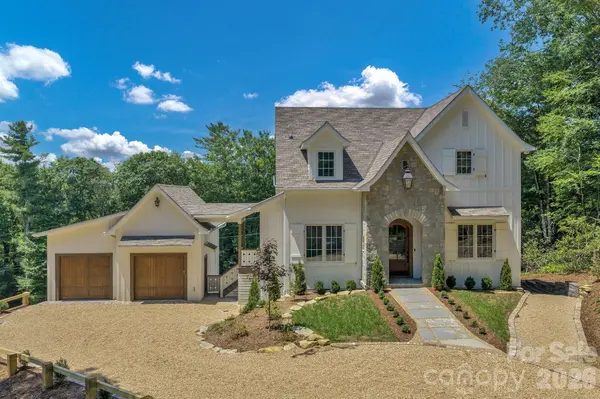 253 Old Boone RD, Blowing Rock, NC 28605