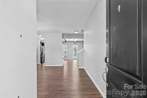 4515 Wedge DR, Pfafftown, NC 27040