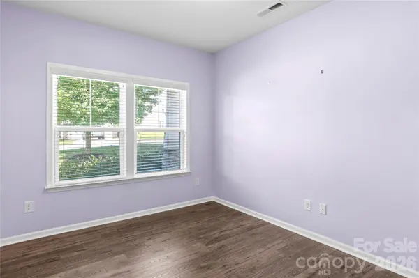 4515 Wedge DR, Pfafftown, NC 27040