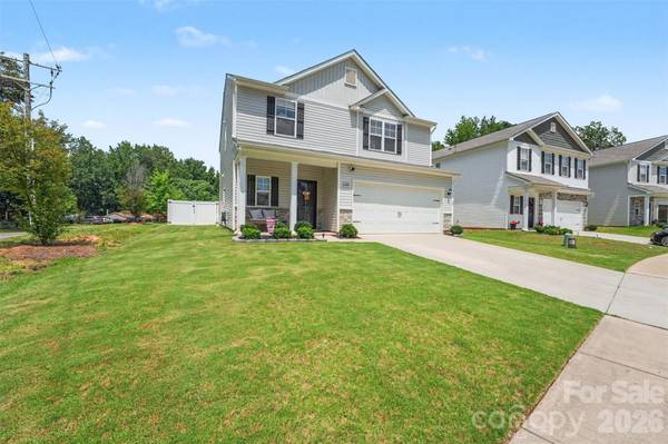 2007 Karen Woods LN, Charlotte, NC 28216