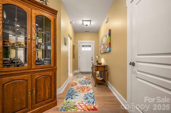 584 Summerfield PL, Flat Rock, NC 28731