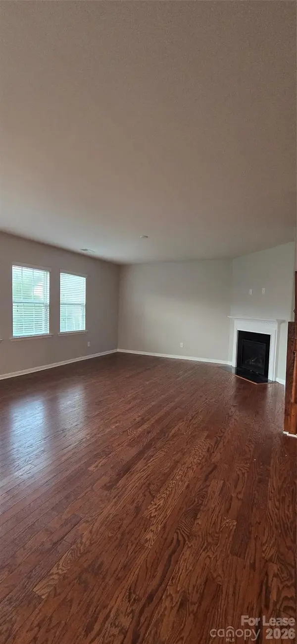 10427 Paisley Abbey LN, Charlotte, NC 28273
