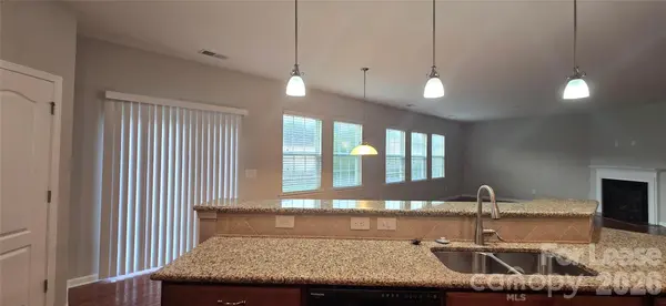 10427 Paisley Abbey LN, Charlotte, NC 28273