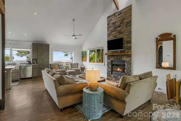 129 Finney LN, Mars Hill, NC 28754