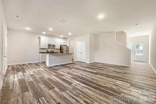 436 W Mclelland AVE, Mooresville, NC 28115