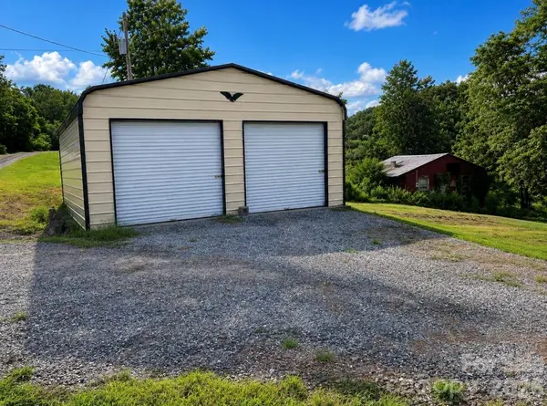 81 Frye Heights LN, Taylorsville, NC 28681