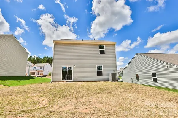6136 Ahoskie DR, Charlotte, NC 28215